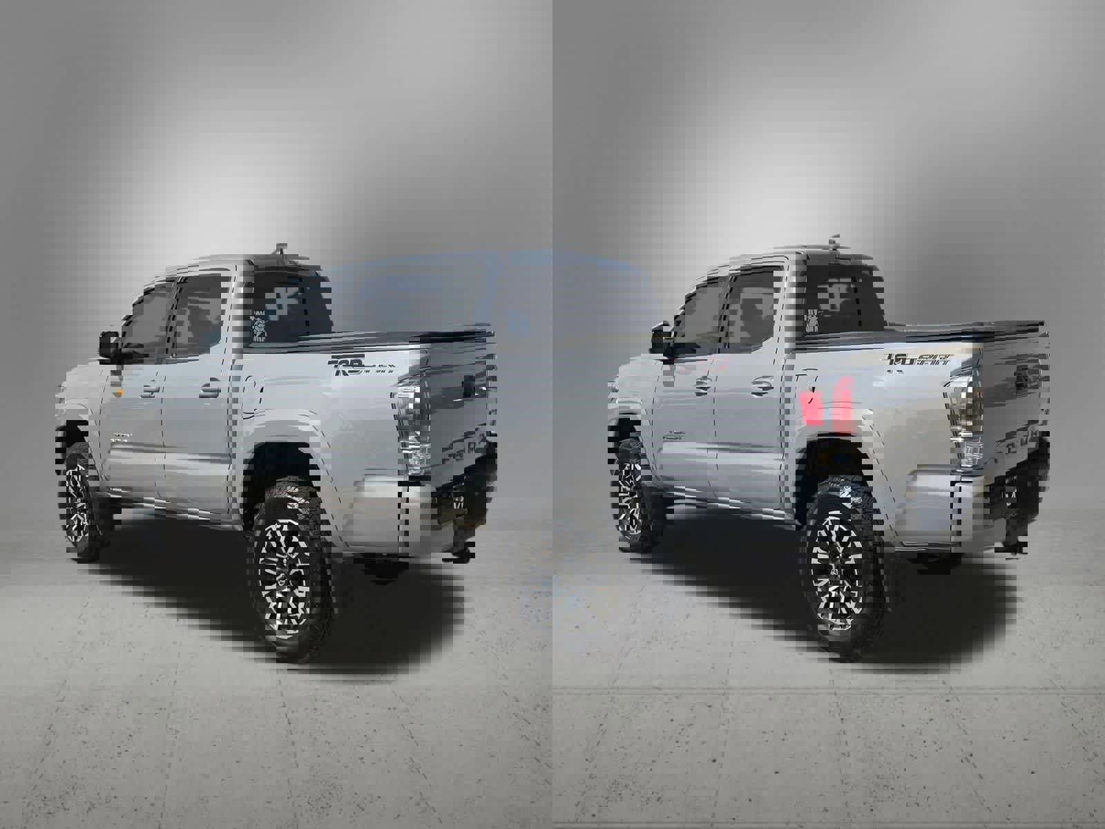 Used 2020 Toyota Tacoma TRD Sport w/ Technology Package RWD image 4