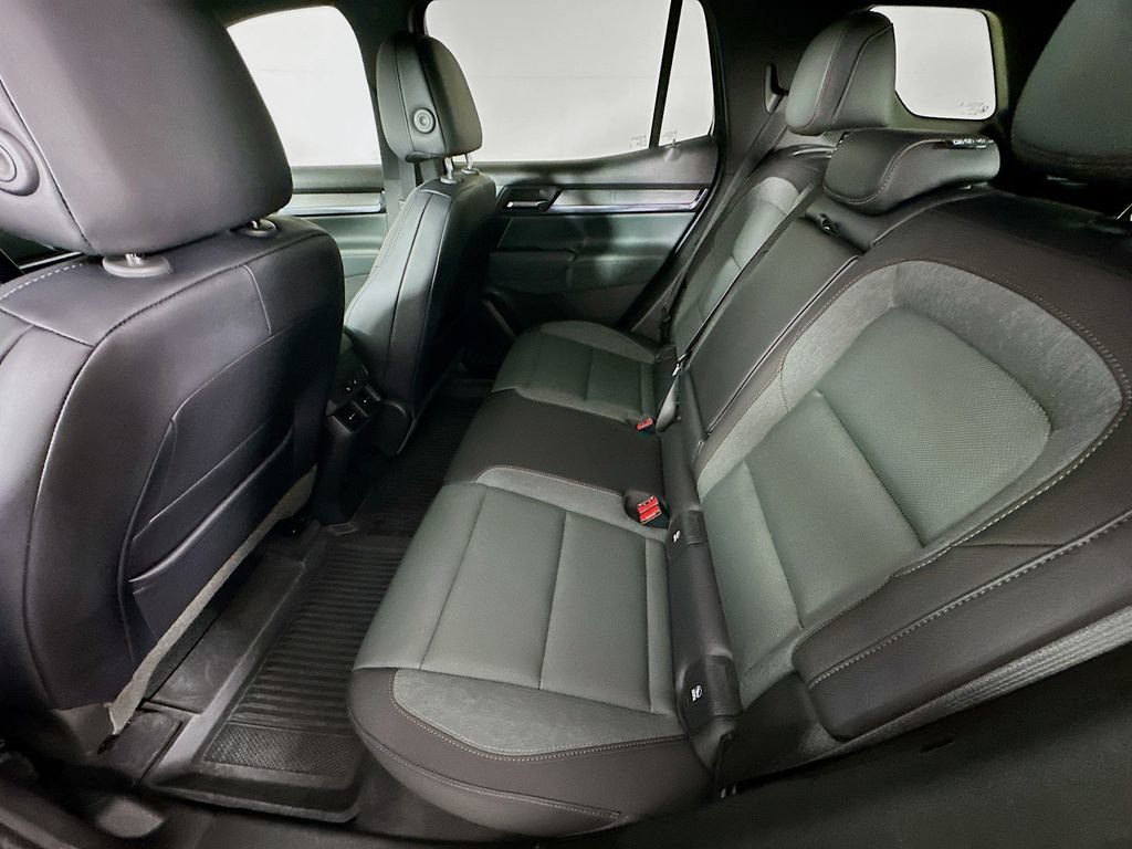 Used 2026 GMC Terrain AT4 w/ Convenience Package III AWD/4WD image 32