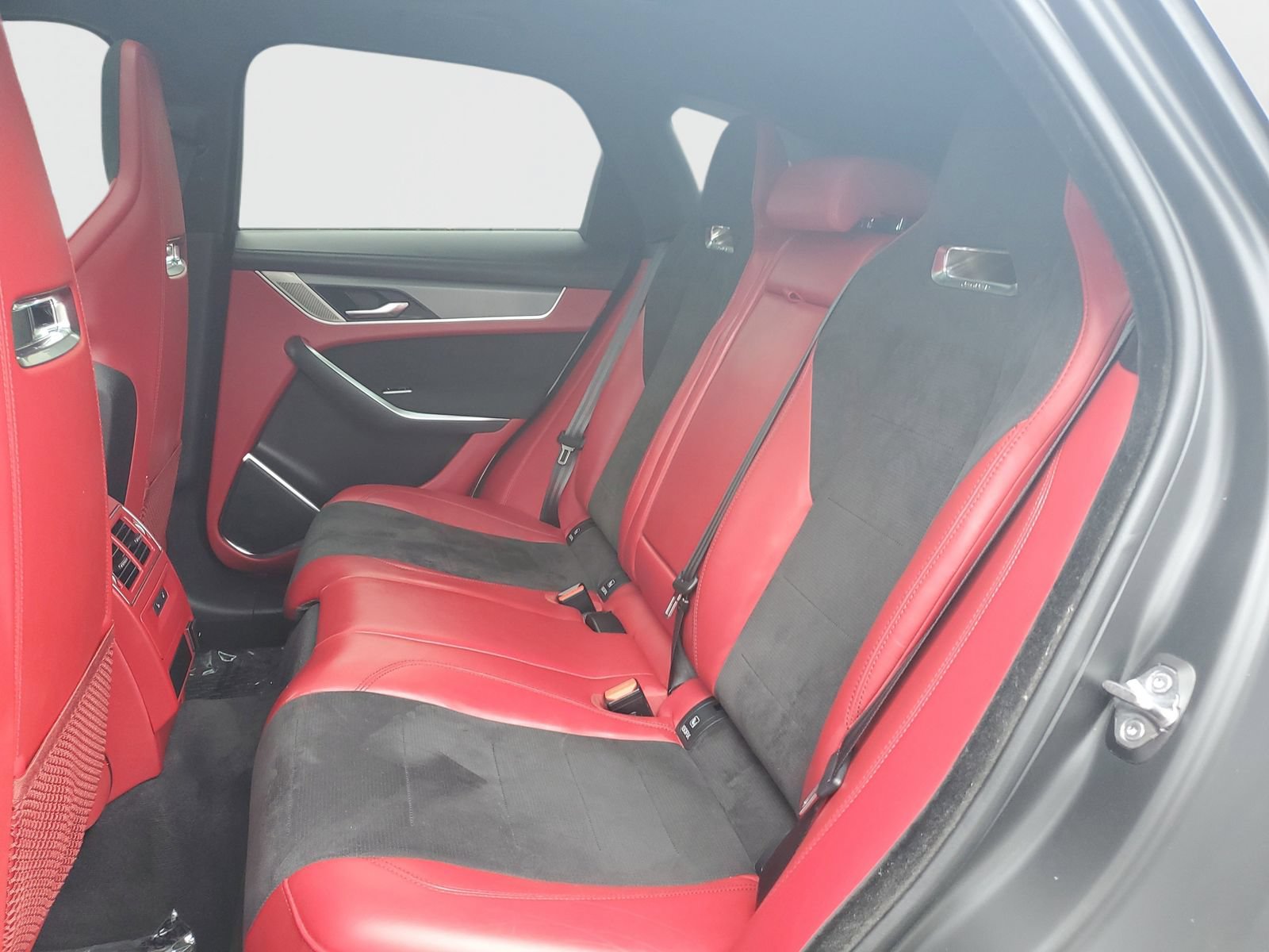 Used 2023 Jaguar F-PACE SVR AWD/4WD image 14