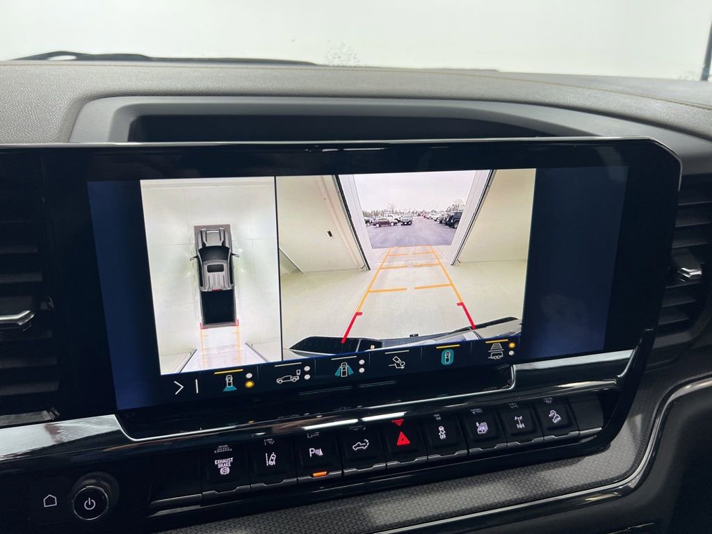 Used 2024 Chevrolet Silverado 2500 ZR2 w/ Technology Package image 13