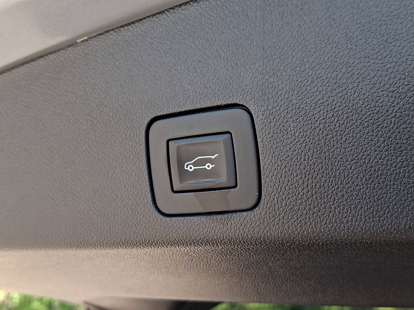 Used 2023 Buick Encore GX Select w/ Experience Buick Package FWD image 32