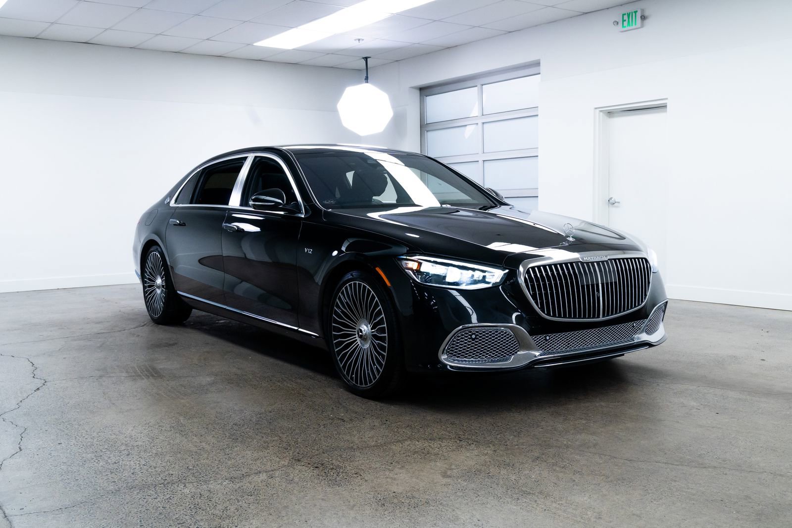 Used 2023 Mercedes-Benz Maybach S 680 4MATIC image 33