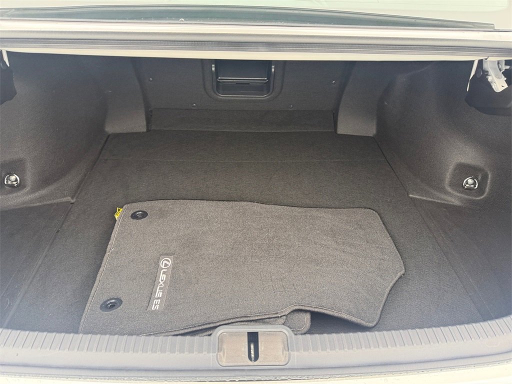 Used 2025 Lexus ES 350 w/ Premium Package image 19