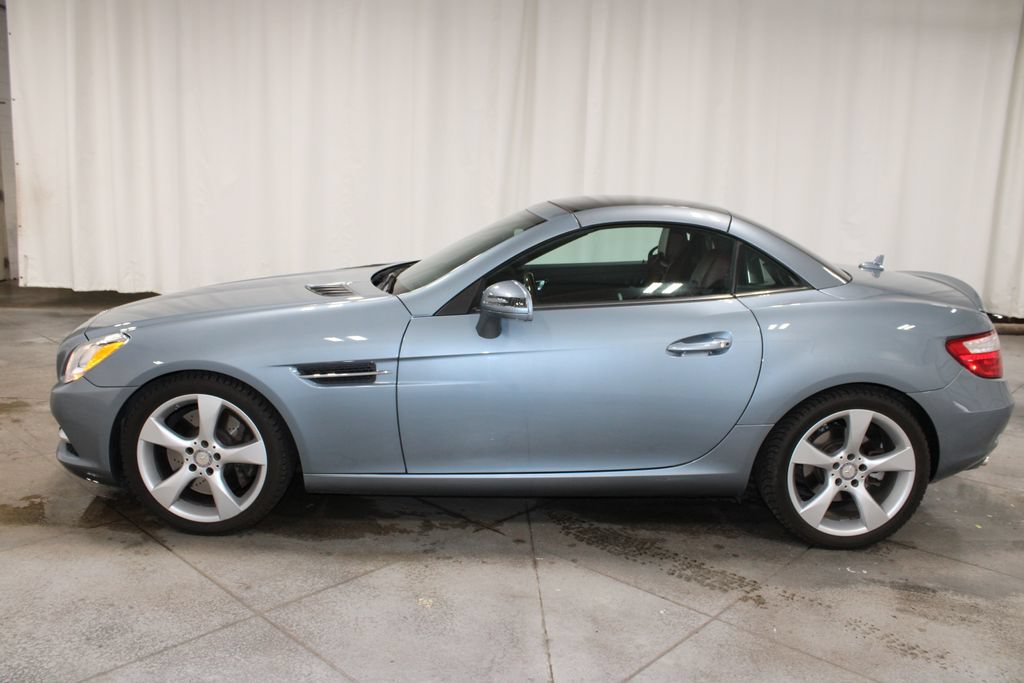 Used 2012 Mercedes-Benz SLK 350 image 6
