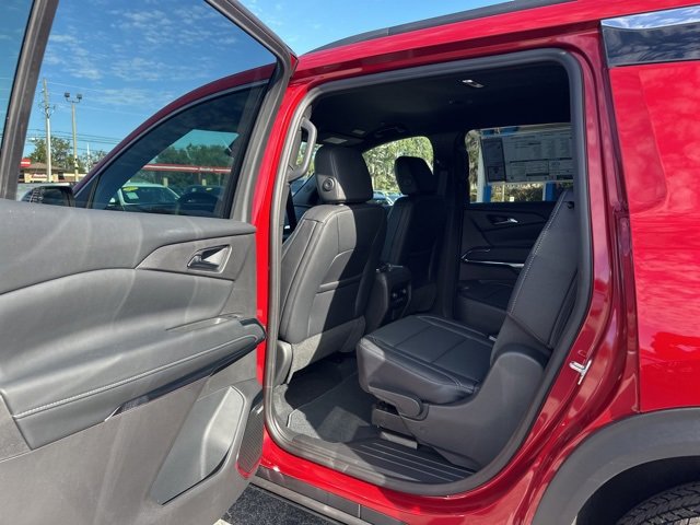 New 2026 Chevrolet Traverse LT w/ Enhanced Driving Package image 33