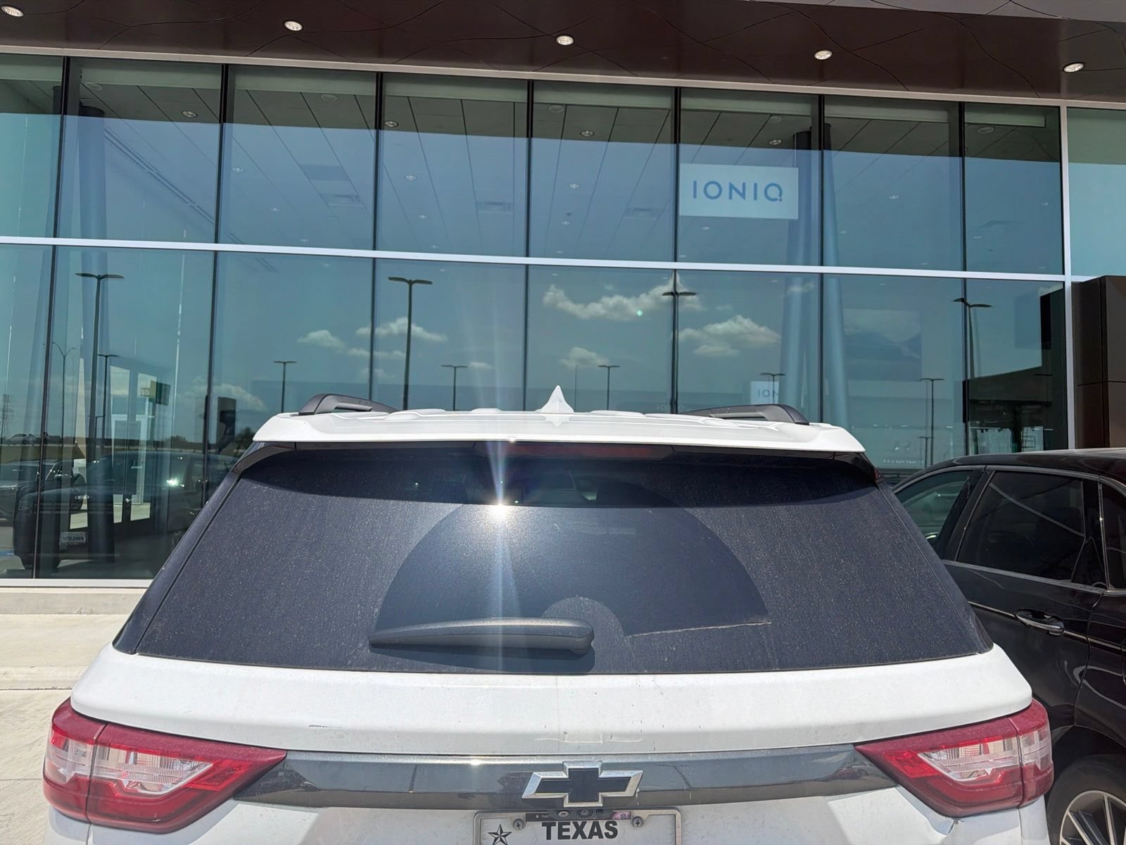 Used 2020 Chevrolet Traverse RS w/ LPO, Floor Liner Package FWD image 5