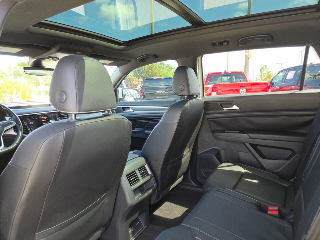 Used 2020 Volkswagen Atlas Cross Sport SEL FWD image 19