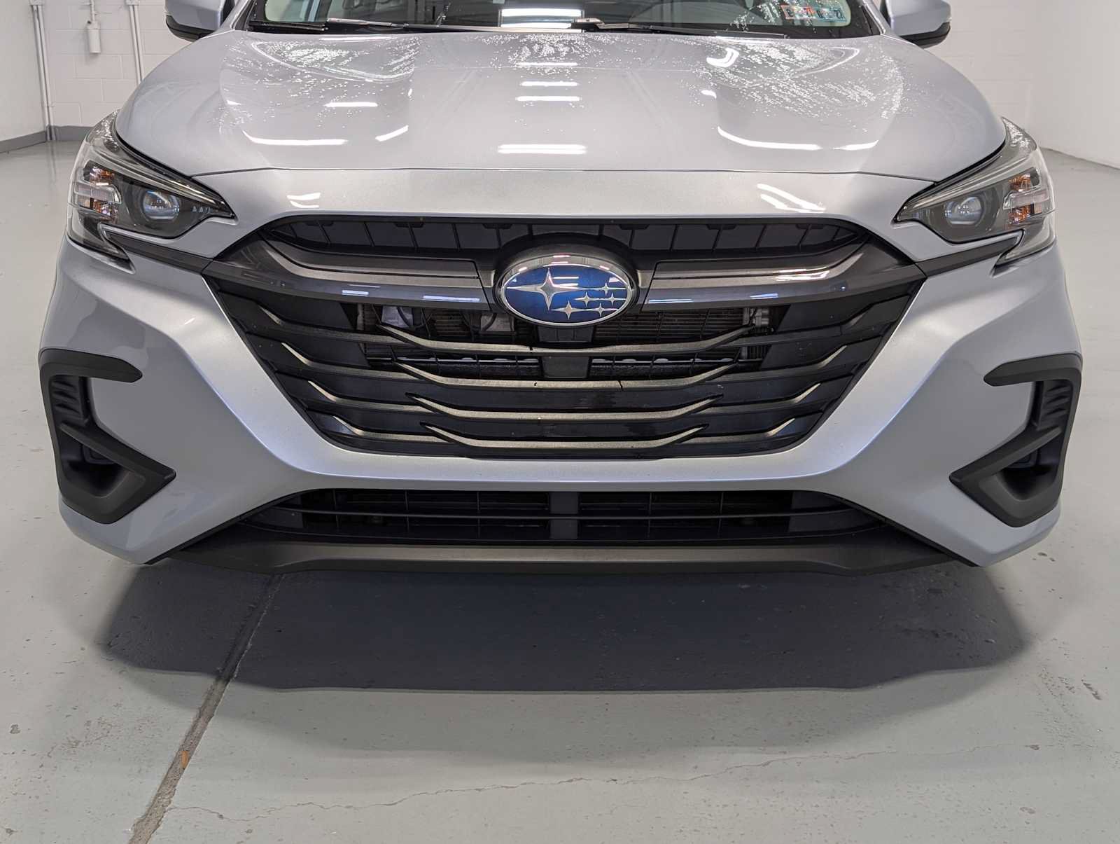 Used 2024 Subaru Legacy Premium AWD/4WD image 2