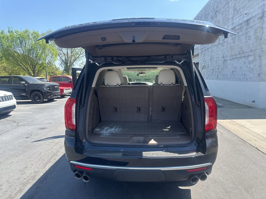 Used 2023 GMC Yukon Denali w/ LPO, Floor Liner Package image 16
