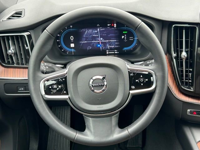 New 2024 Volvo XC60 T8 Plus AWD/4WD image 15