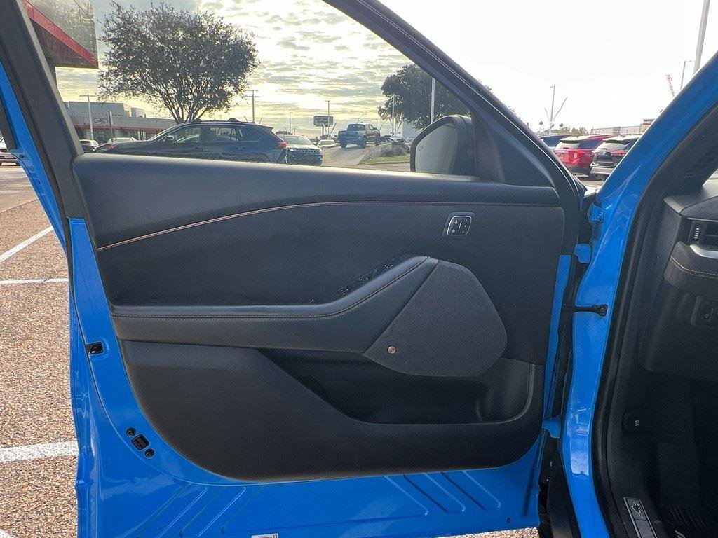 Used 2021 Ford Mustang Mach-E GT image 15