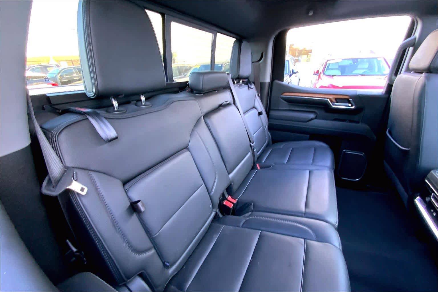 Used 2023 GMC Sierra 1500 Denali w/ Denali Reserve Package AWD/4WD image 16