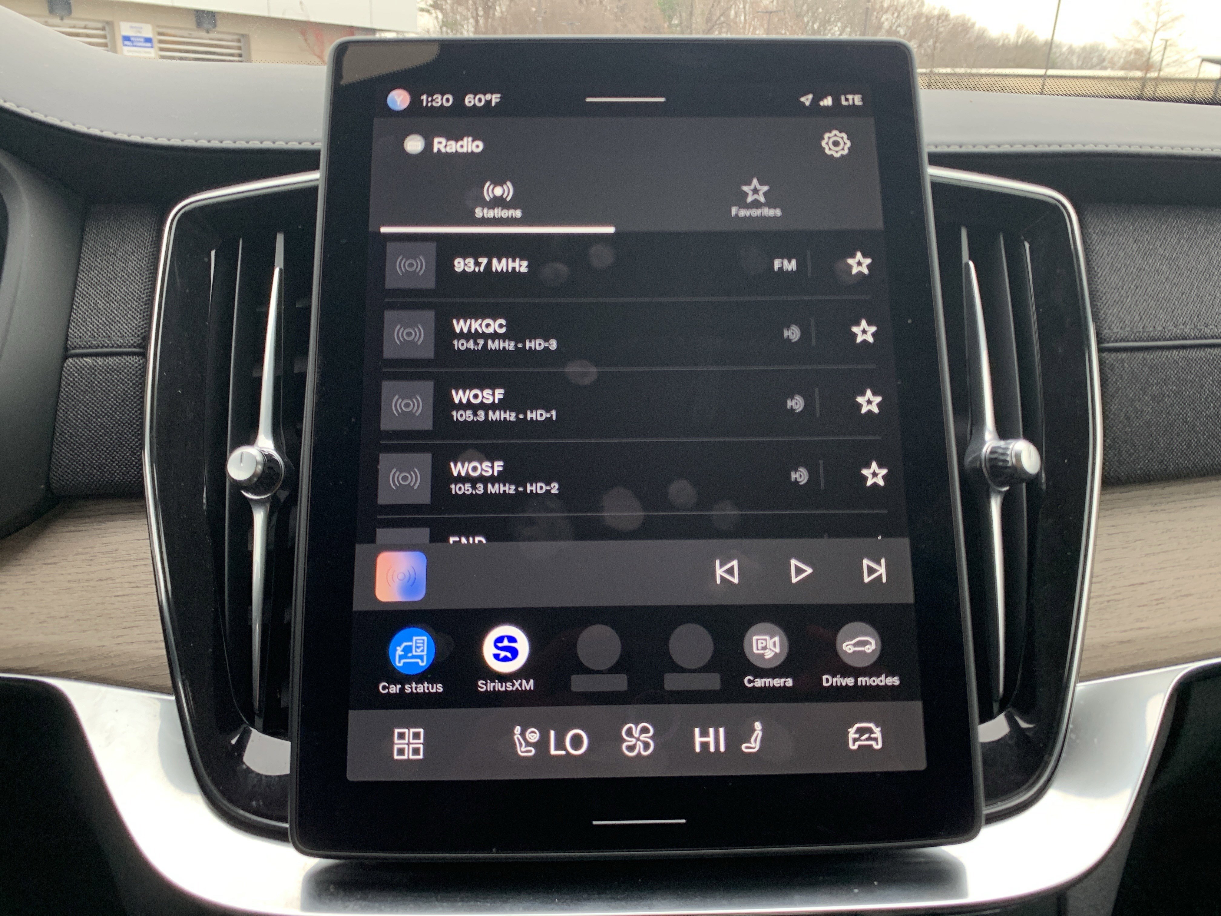 Used 2025 Volvo XC90 B6 Plus image 23