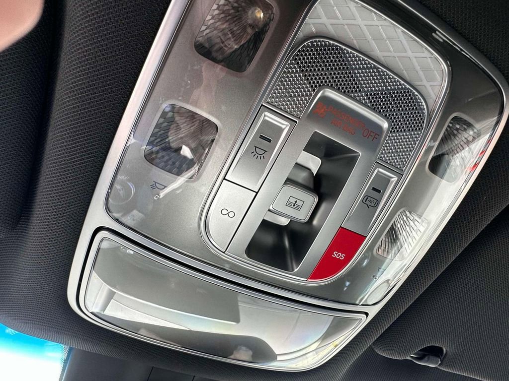 New 2024 Genesis GV60 Advanced AWD/4WD image 32