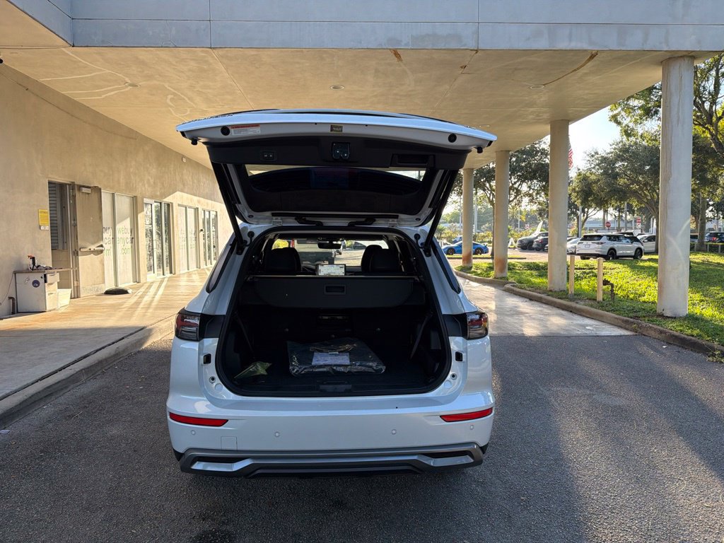 New 2026 Mitsubishi Outlander SE FWD image 31