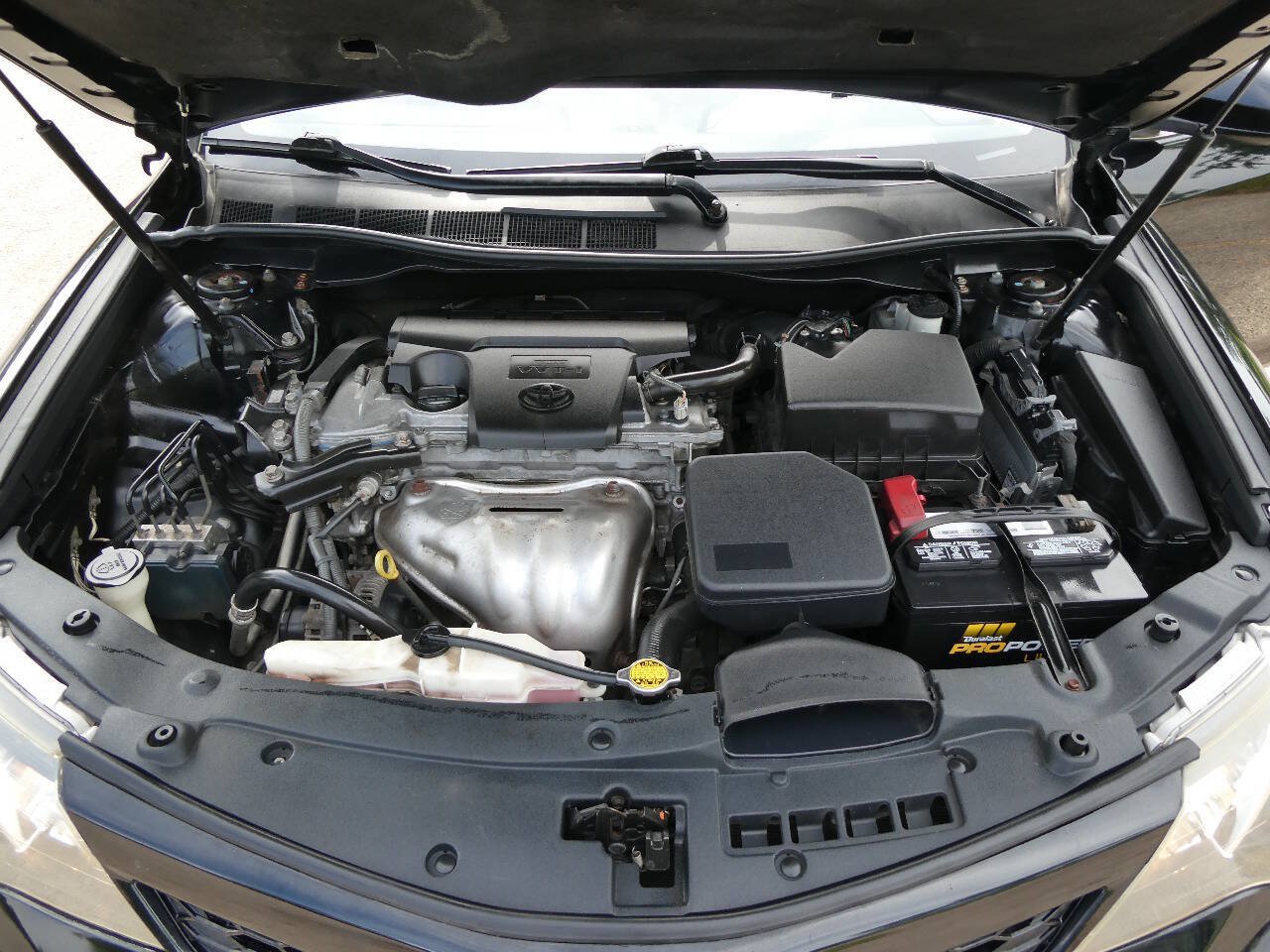 Used 2012 Toyota Camry SE FWD image 31