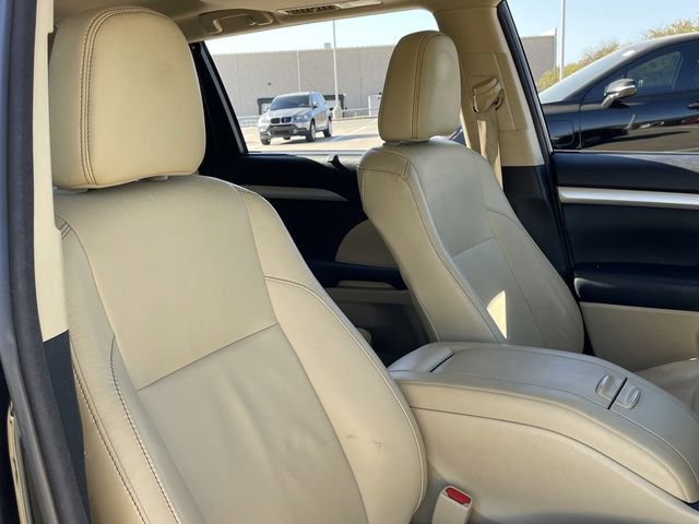 Used 2017 Toyota Highlander XLE image 26