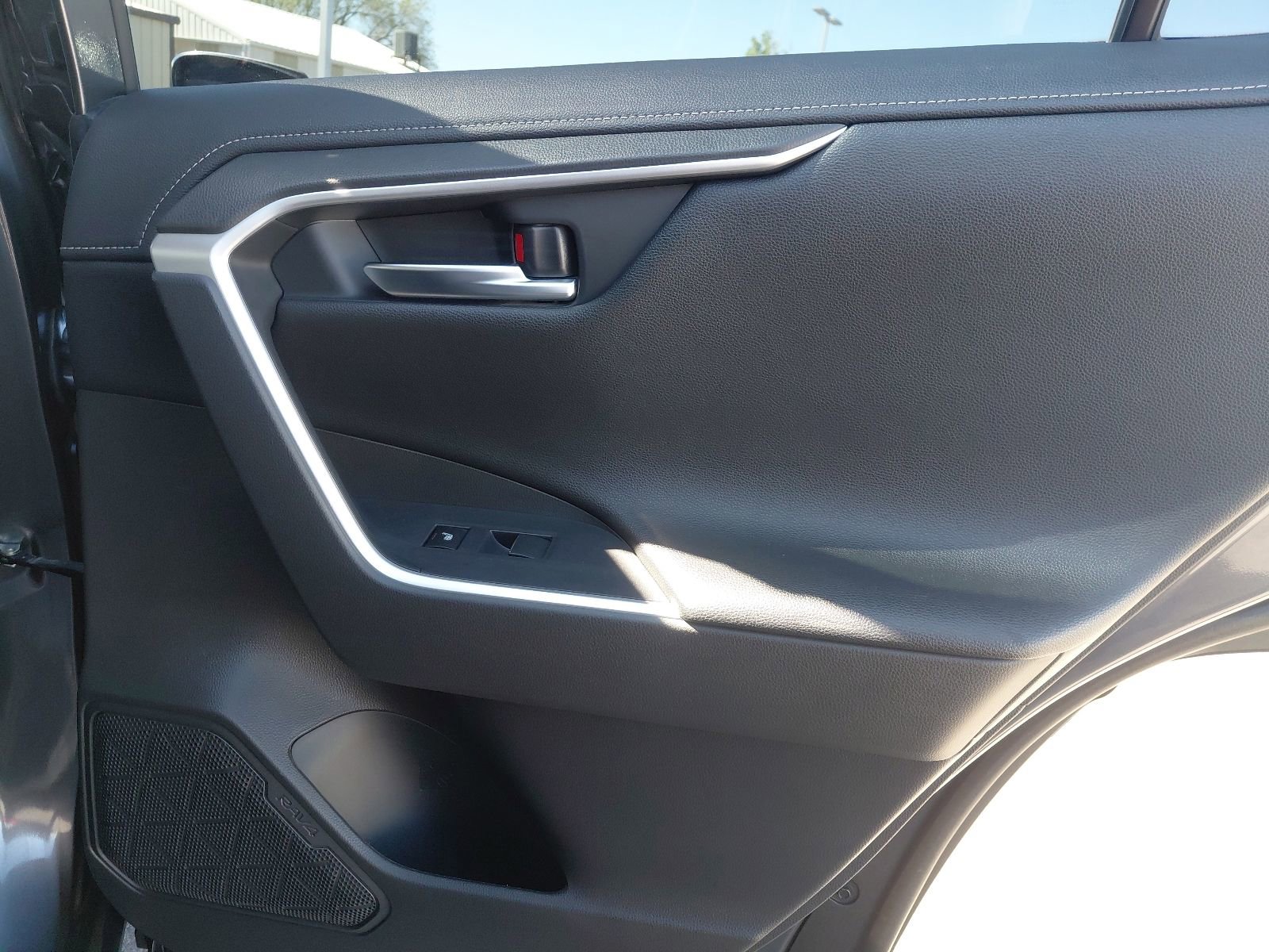 Certified 2020 Toyota RAV4 Limited AWD/4WD image 27