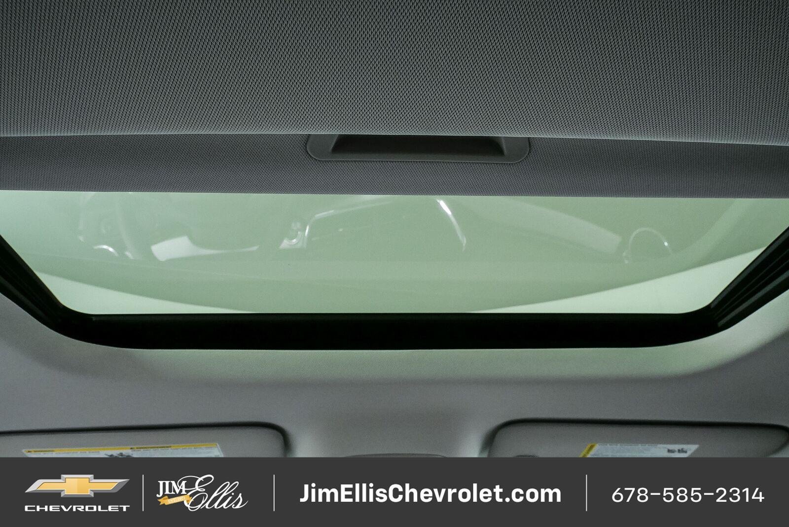 New 2026 Chevrolet Trax LT w/ Sunroof Package FWD image 18