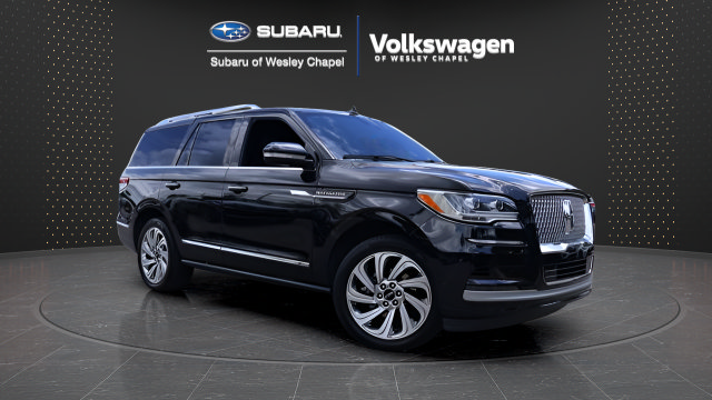 Used 2024 Lincoln Navigator Reserve AWD/4WD image 1