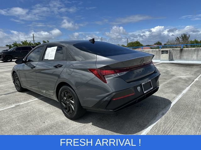 Used 2024 Hyundai Elantra SEL image 16