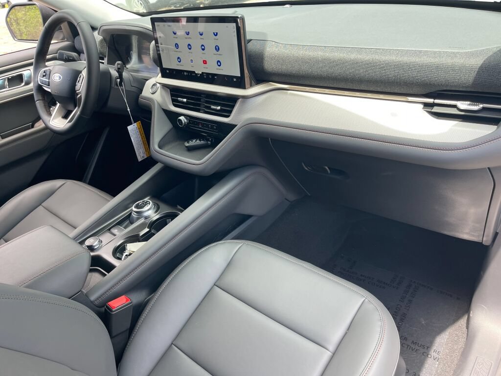 New 2026 Ford Explorer Active w/ Active Comfort Package AWD/4WD image 23
