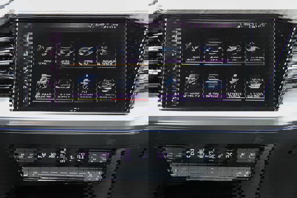 Used 2023 Audi Q4 e-tron Premium Plus w/ Premium Plus image 15