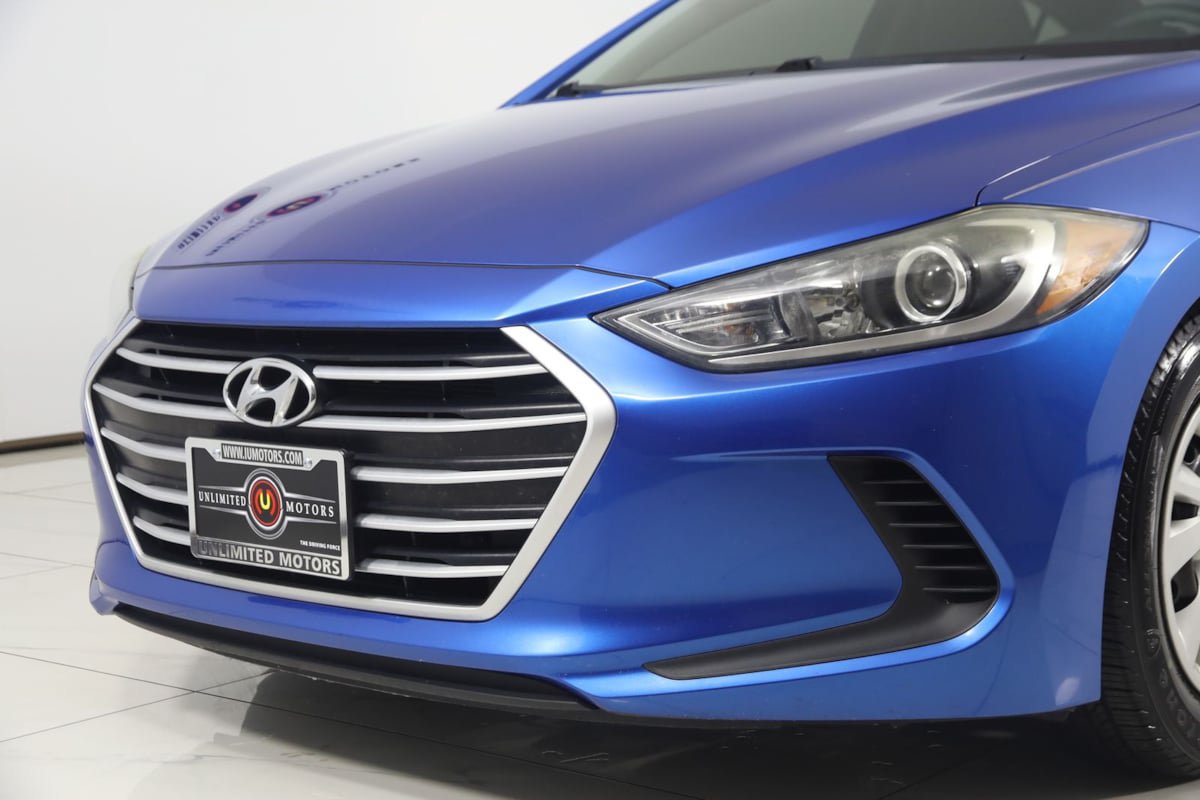 Used 2018 Hyundai Elantra SE FWD image 43