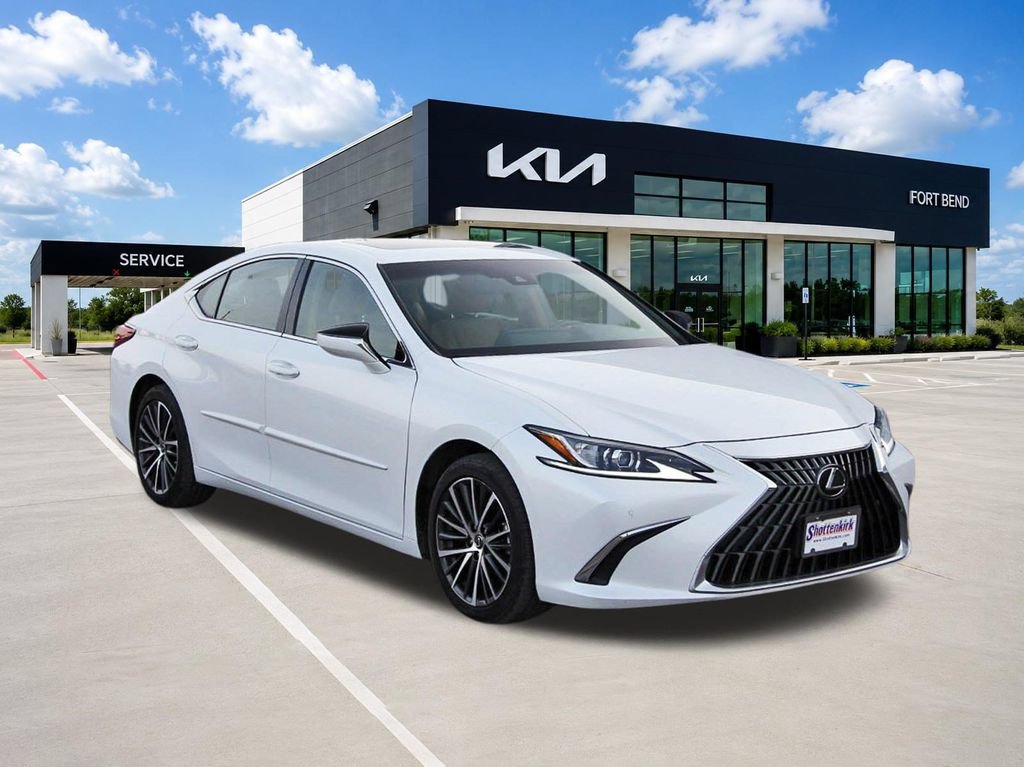 Used 2023 Lexus ES 350 w/ Premium Package FWD image 3