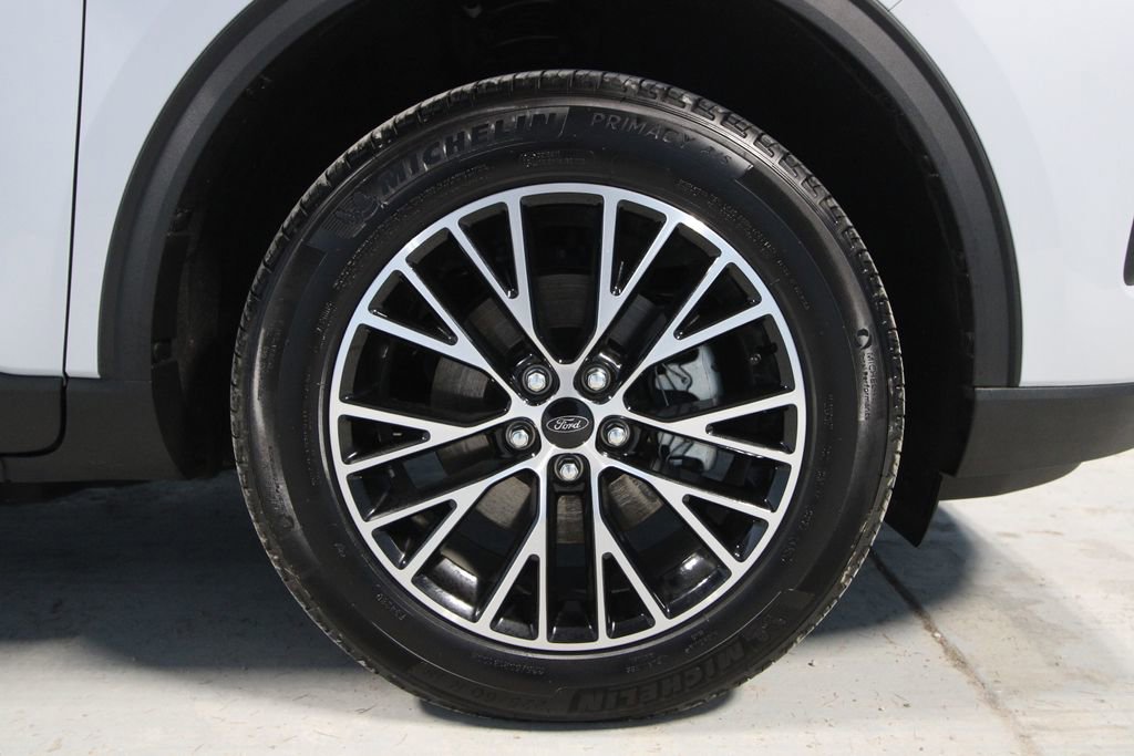 Used 2025 Ford Escape SE image 31