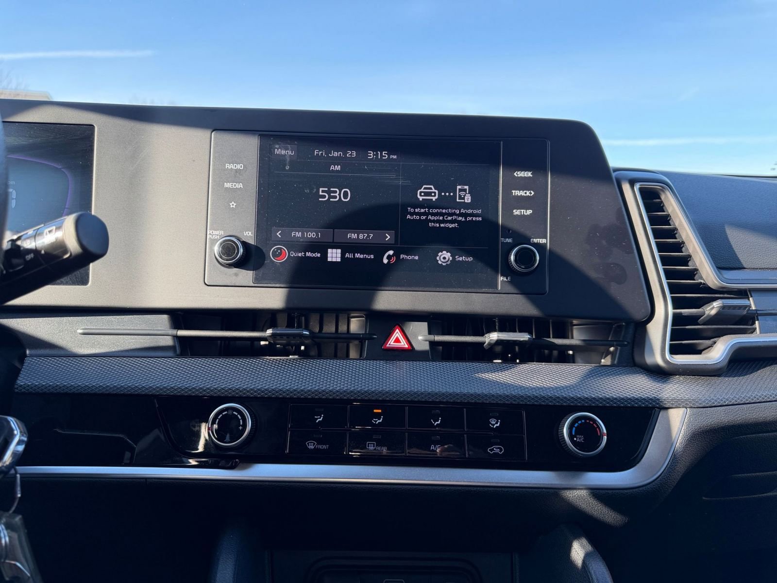 Used 2025 Kia Sportage LX image 18