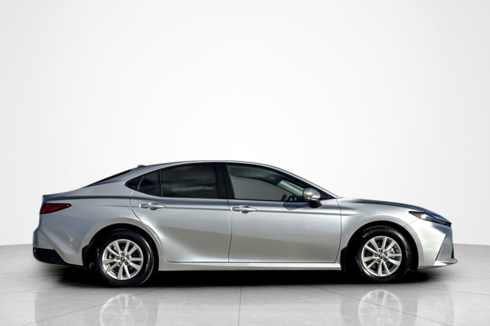 Certified 2025 Toyota Camry LE FWD image 6