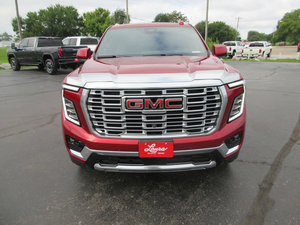 Certified 2025 GMC Yukon Denali w/ Denali Reserve Package AWD/4WD image 13