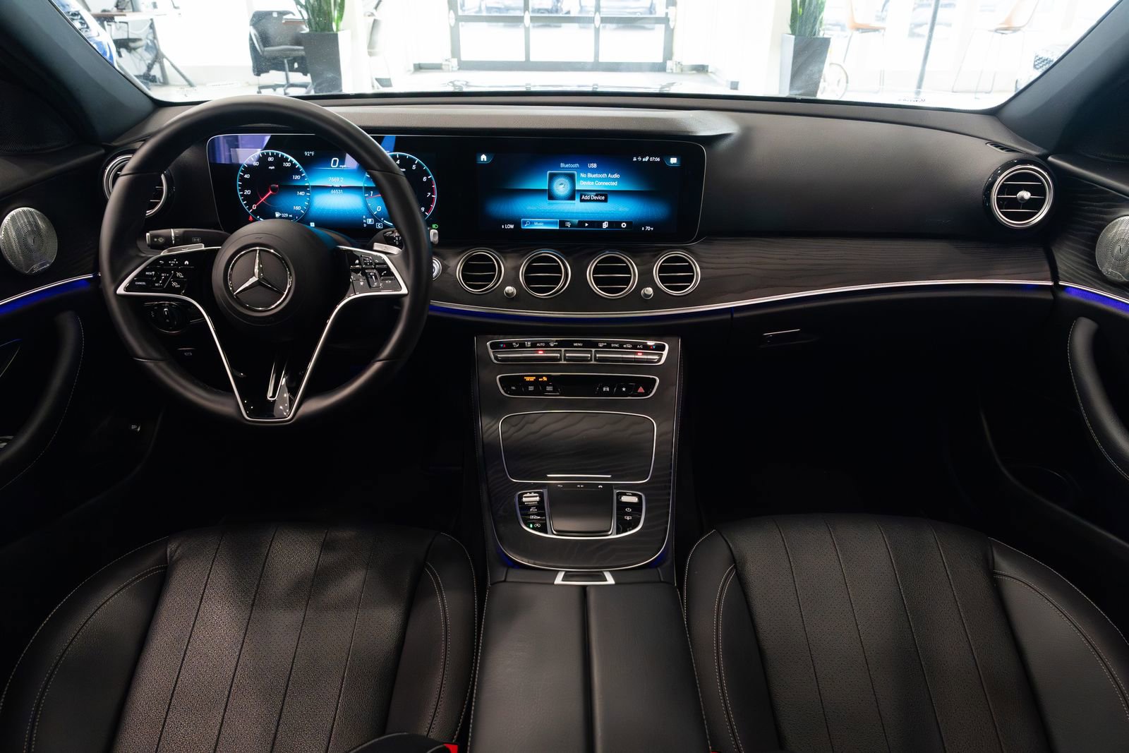 Used 2021 Mercedes-Benz E 350 4MATIC Sedan image 7