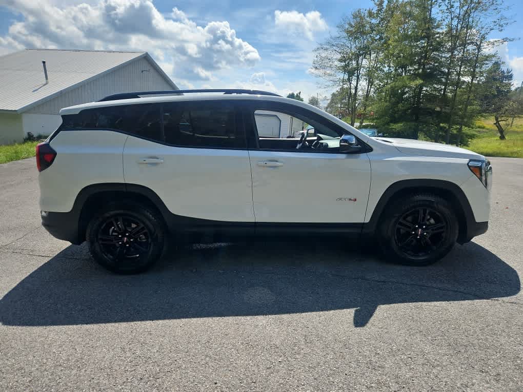 Used 2023 GMC Terrain AT4 AWD/4WD image 6