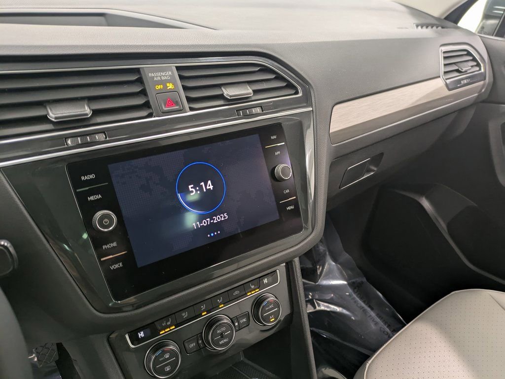 Used 2020 Volkswagen Tiguan SEL image 12
