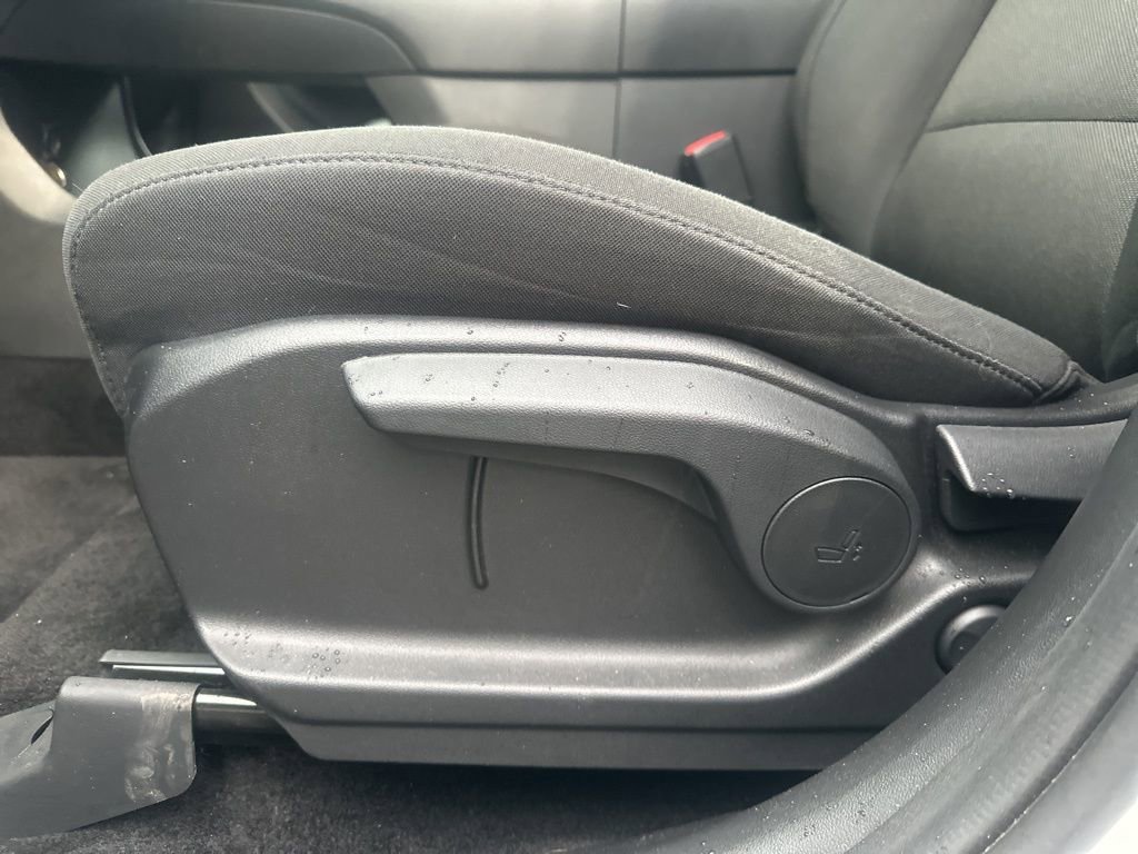 Certified 2026 Hyundai Santa Fe SE image 32