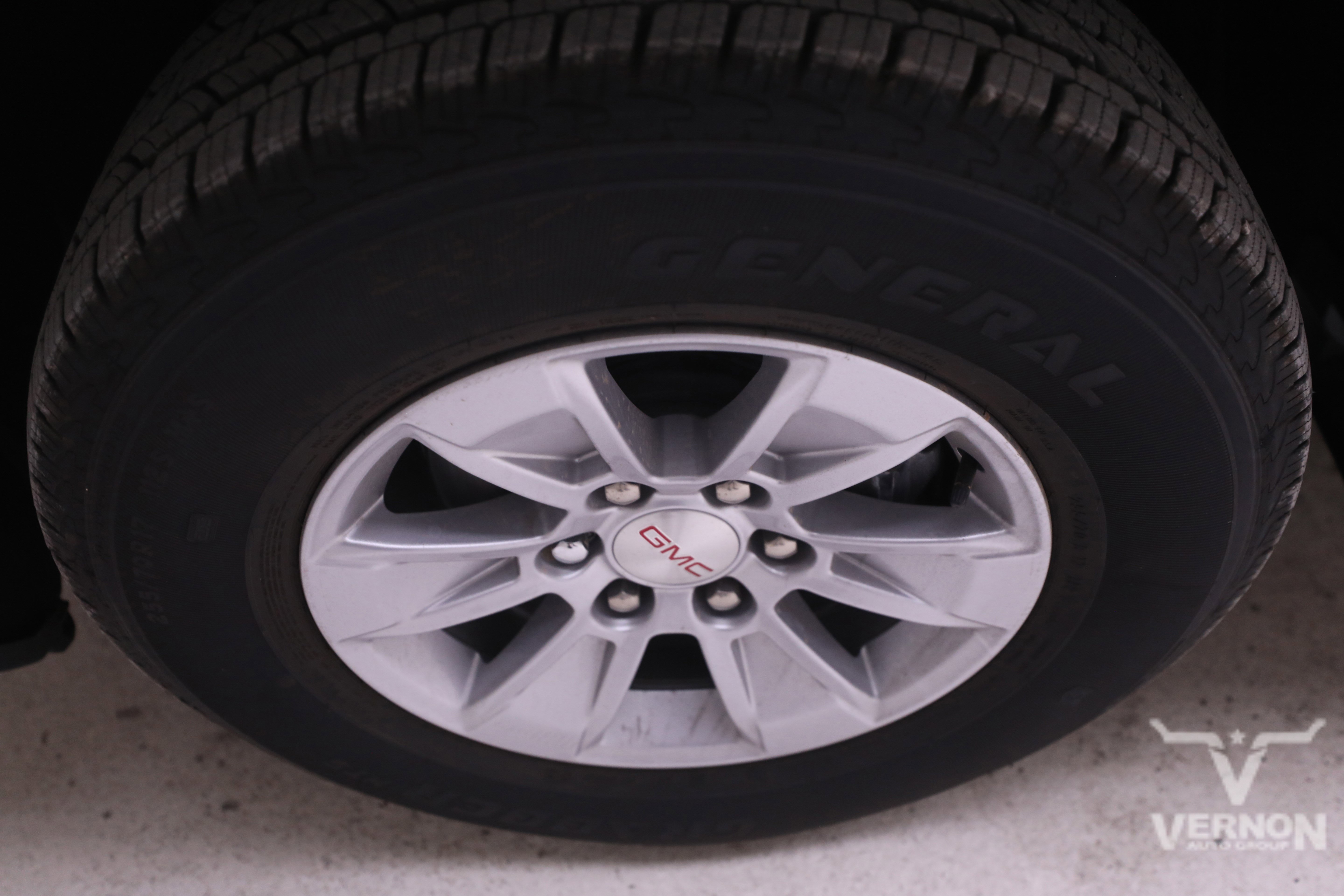 New 2026 GMC Sierra 1500 SLE image 30