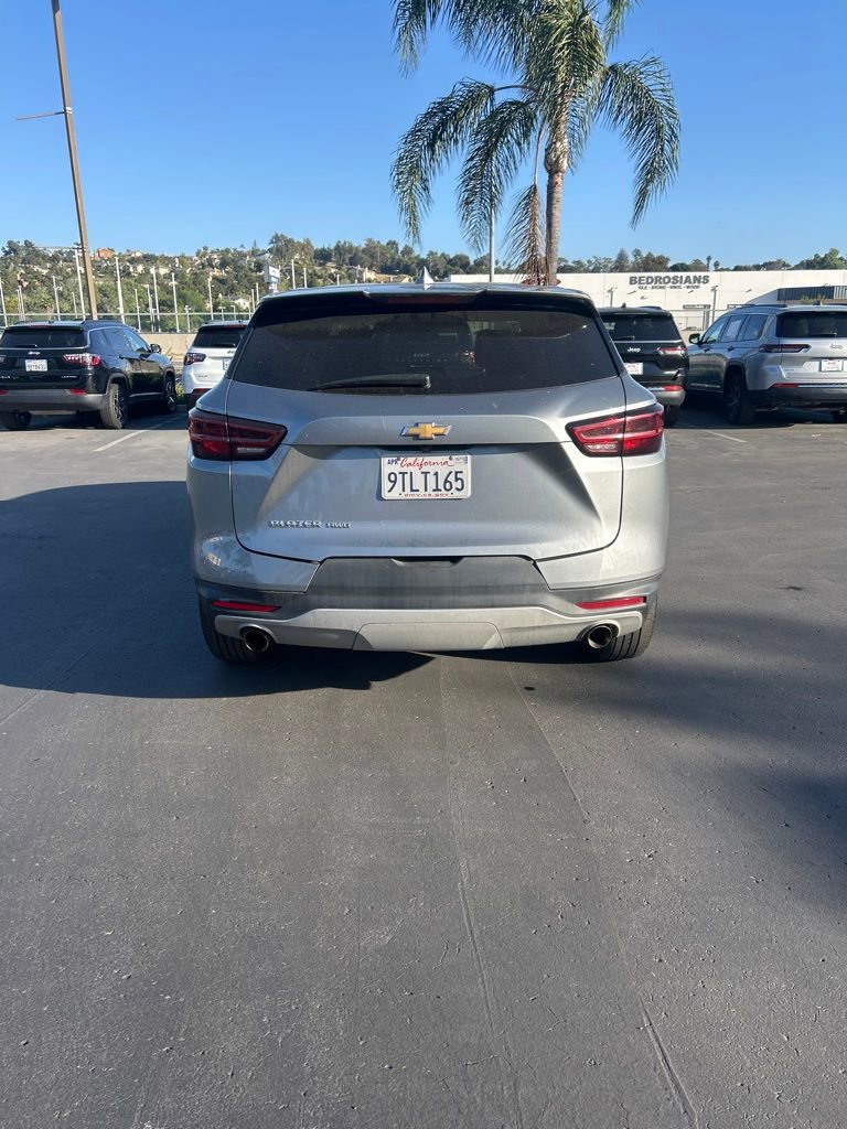 Used 2025 Chevrolet Blazer LT image 9