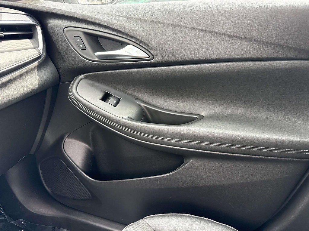 Used 2025 Buick Encore GX Preferred FWD image 29