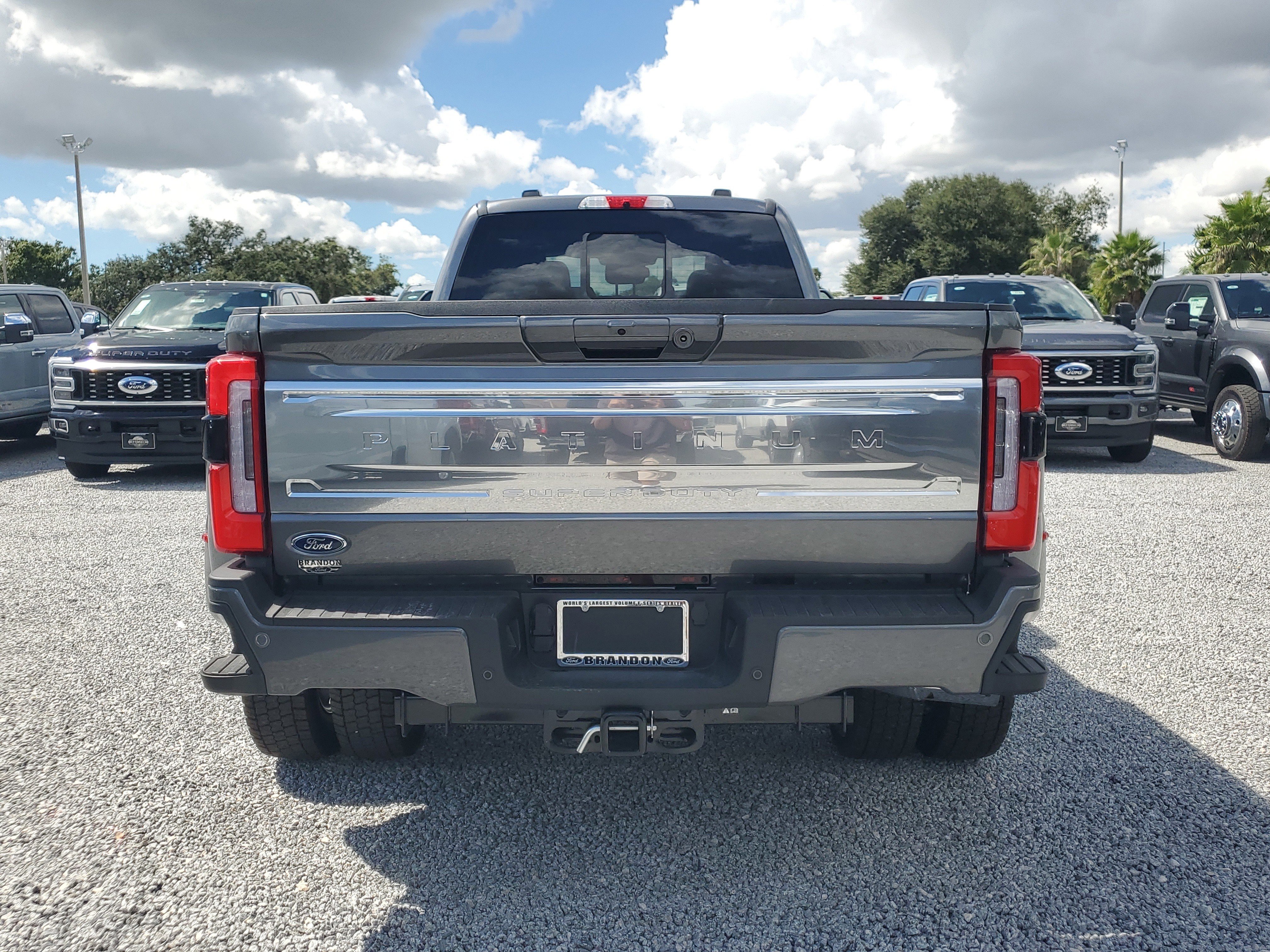 New 2026 Ford F450 Platinum w/ Platinum Plus Package image 9