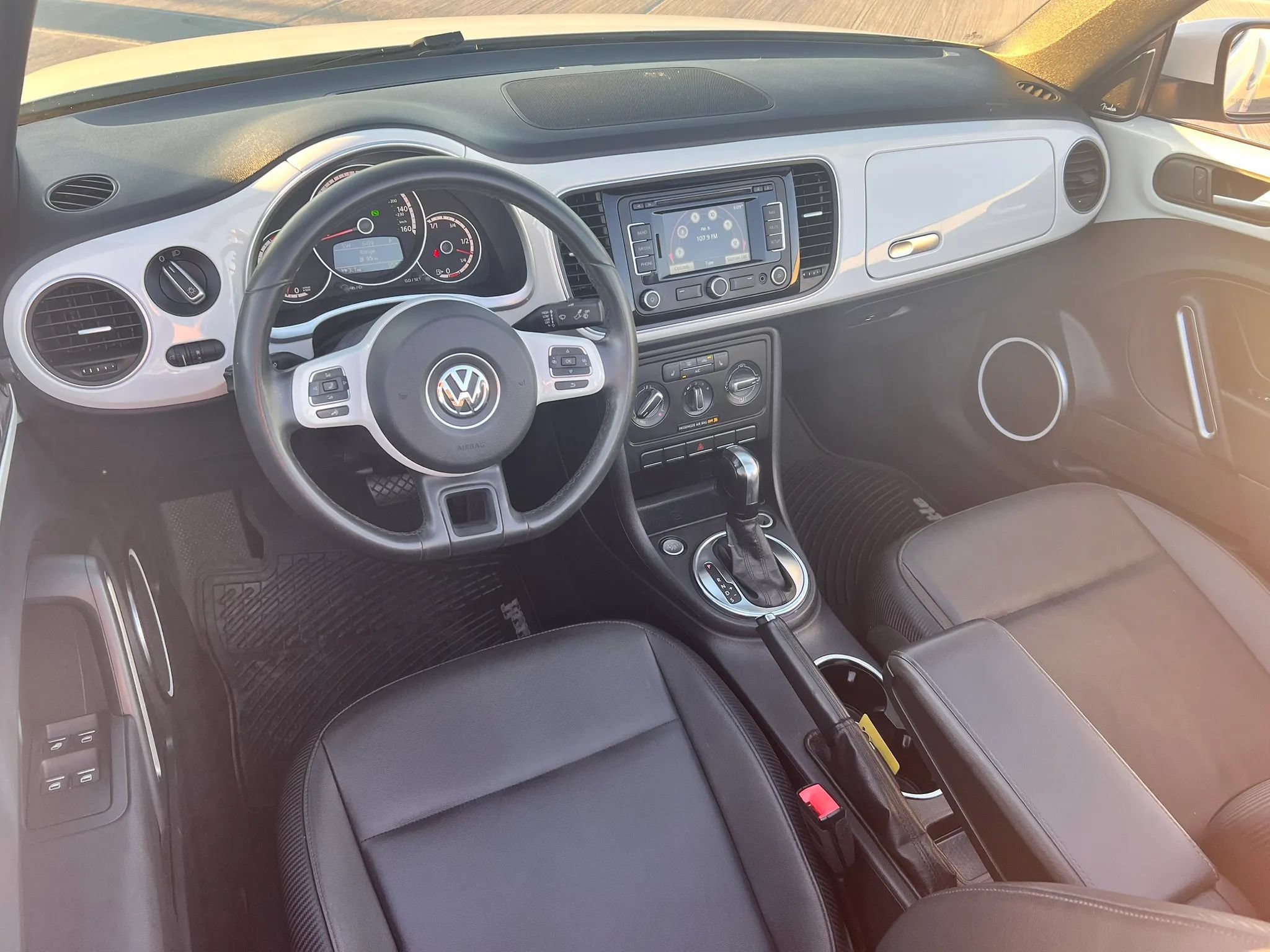 Used 2013 Volkswagen Beetle 2.5 FWD image 19