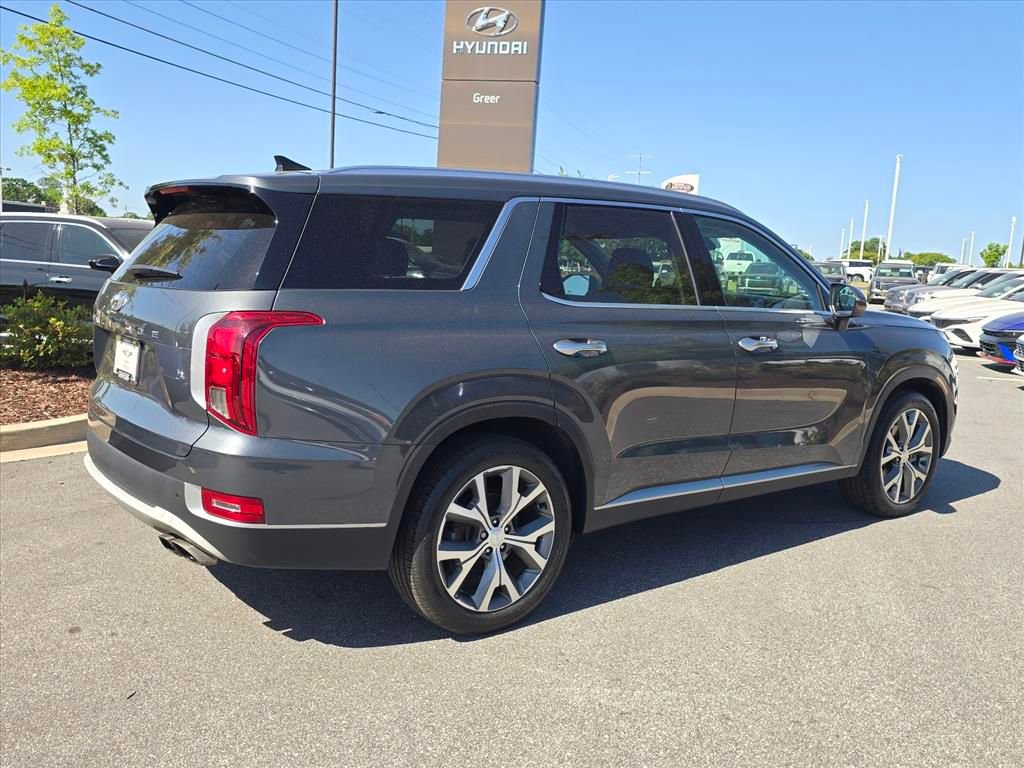 Used 2022 Hyundai Palisade SEL w/ Premium Package FWD image 3