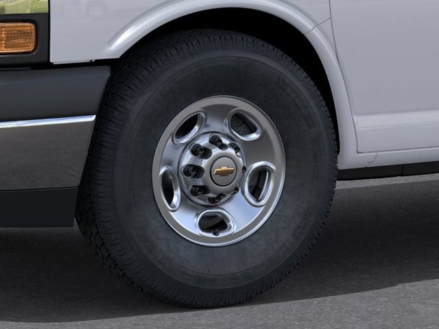New 2026 Chevrolet Express 2500 w/ Driver Convenience Package RWD image 9