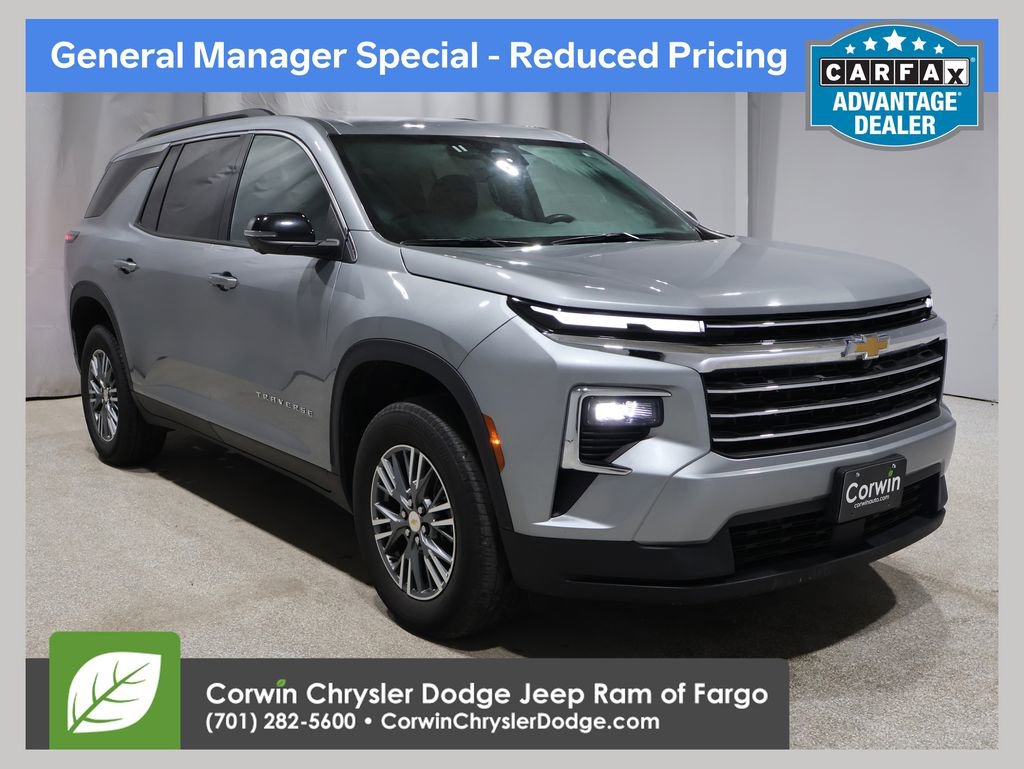 Used 2024 Chevrolet Traverse LT