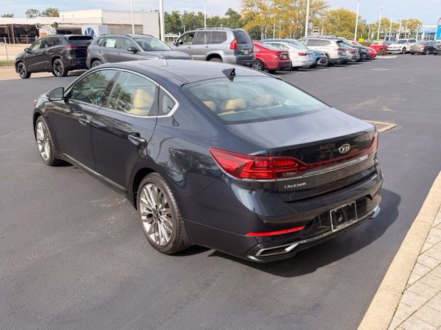 Used 2020 Kia Cadenza Limited FWD image 2
