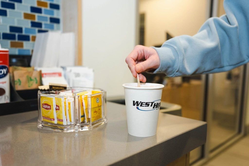 Used 2024 Chevrolet Traverse RS image 28