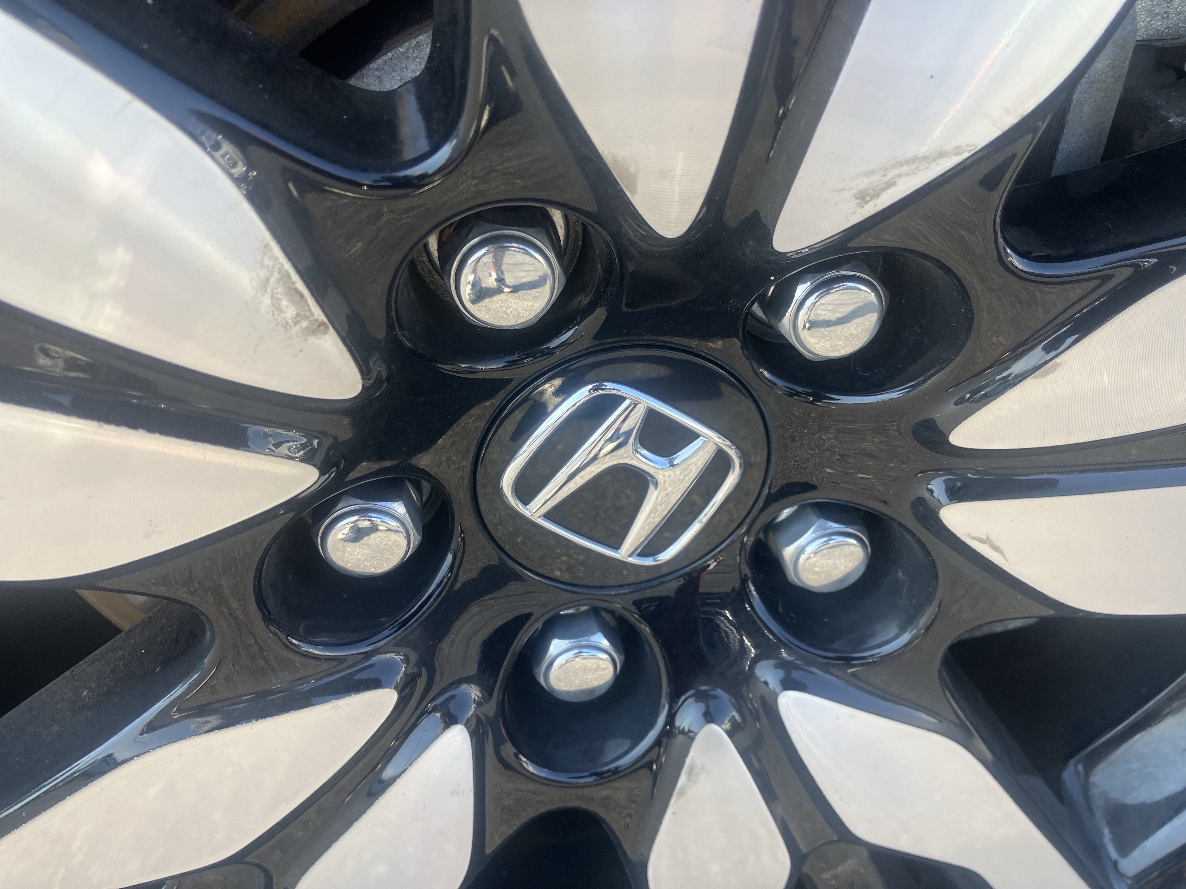 Used 2020 Honda Pilot Touring image 9