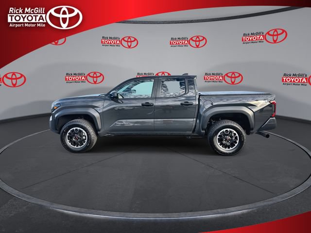 Used 2025 Toyota Tacoma TRD Off-Road AWD/4WD image 5