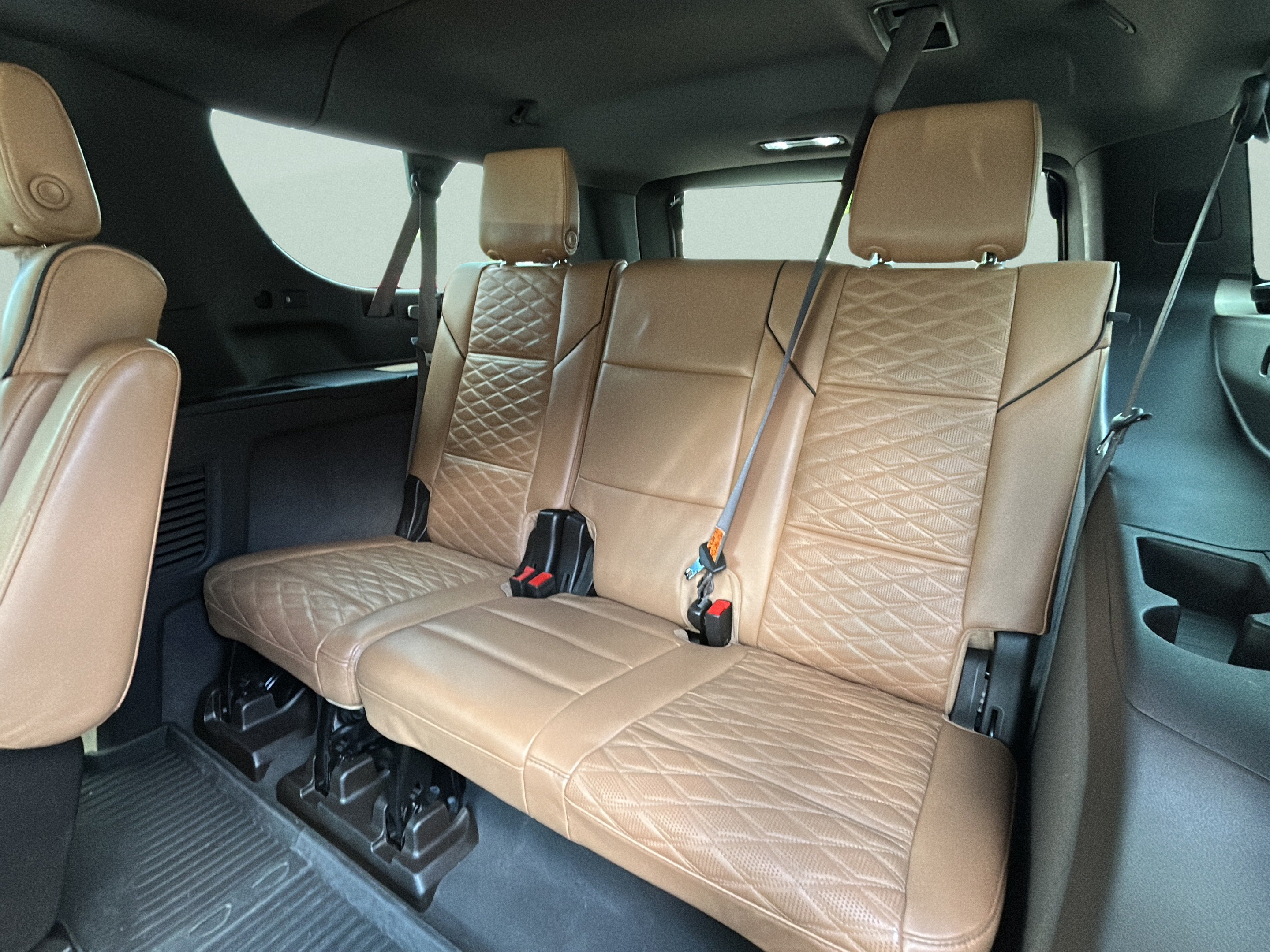 Used 2022 Cadillac Escalade ESV Premium Luxury RWD image 12